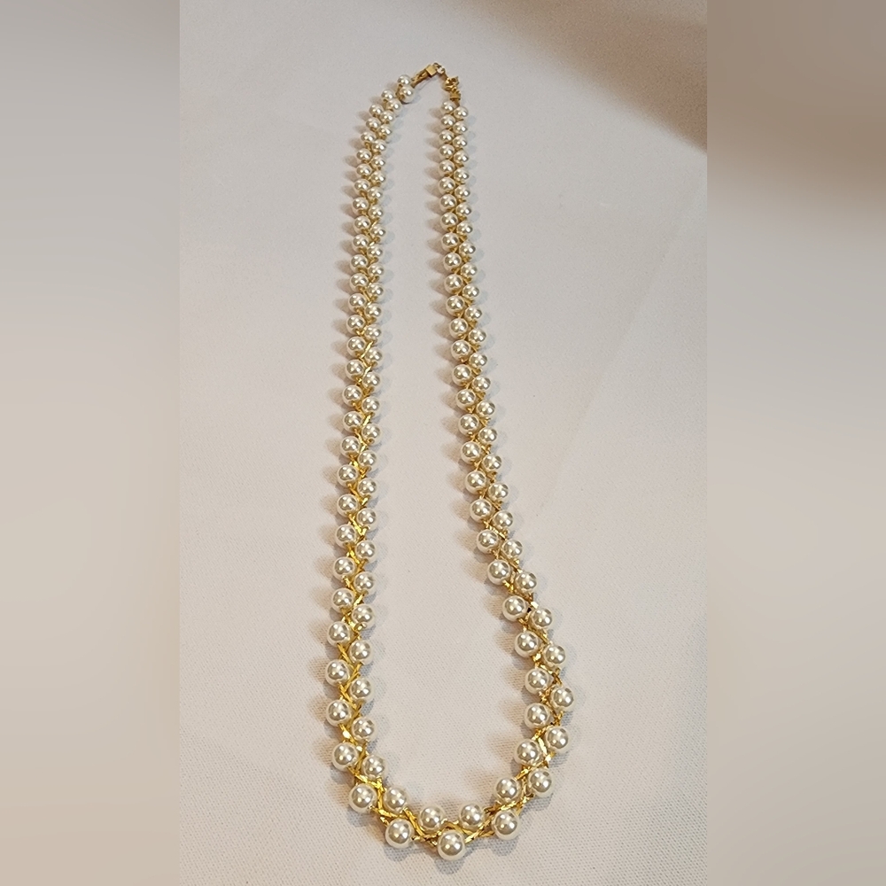 Vintage Gold and Pearl Braided Necklace - Picture 5 of 7